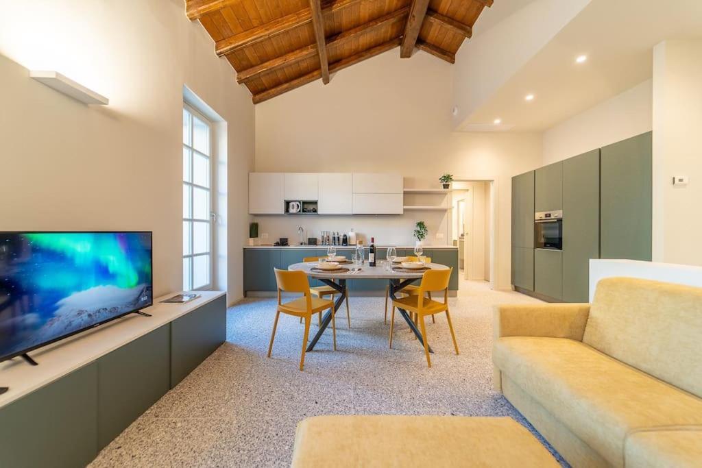 Elegante Loft A 200 A Metri Dal Duomo Leilighet Como Eksteriør bilde